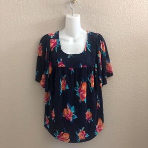 3/$20 Lapis Floral Print Accordion Pleated Top